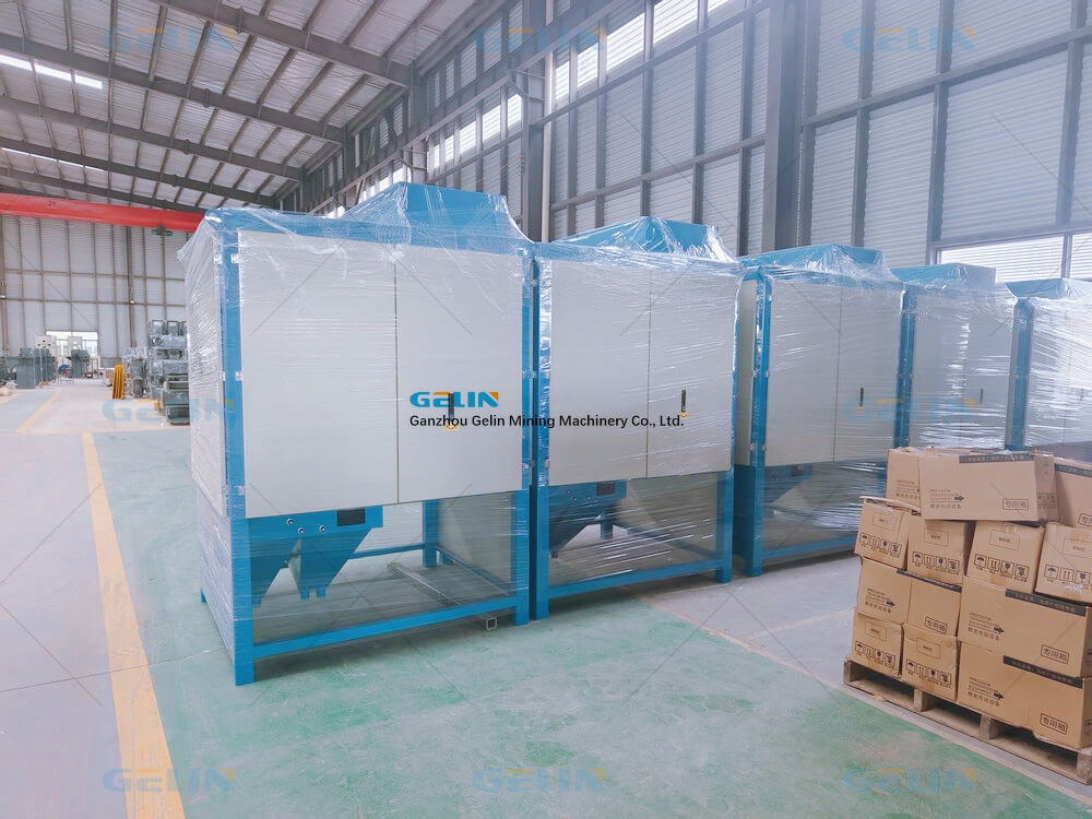 Detail photograph of Dry Type 3 rollers Magnetic Separator 1